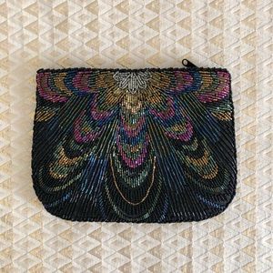 ✨HP✨ Vintage | Beaded Zipper Clutch